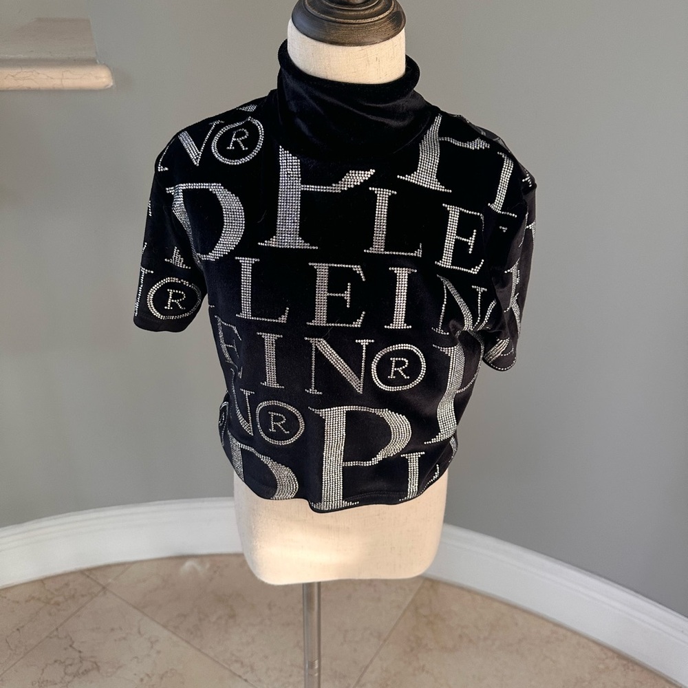 Black Graphic Turtleneck Top
